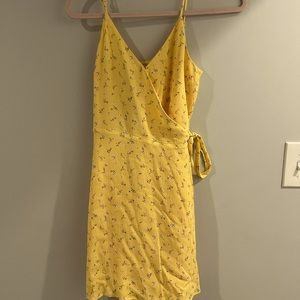 hollister yellow wrap dress